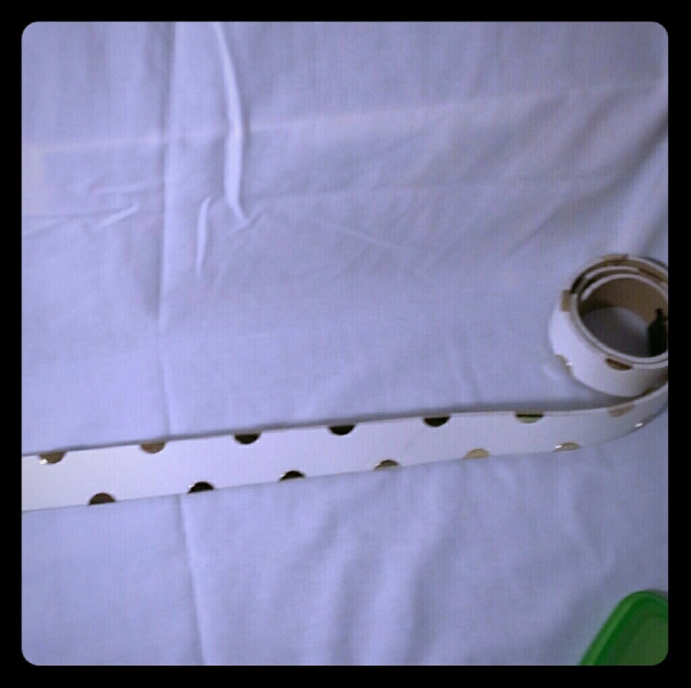 White belt, gold spots